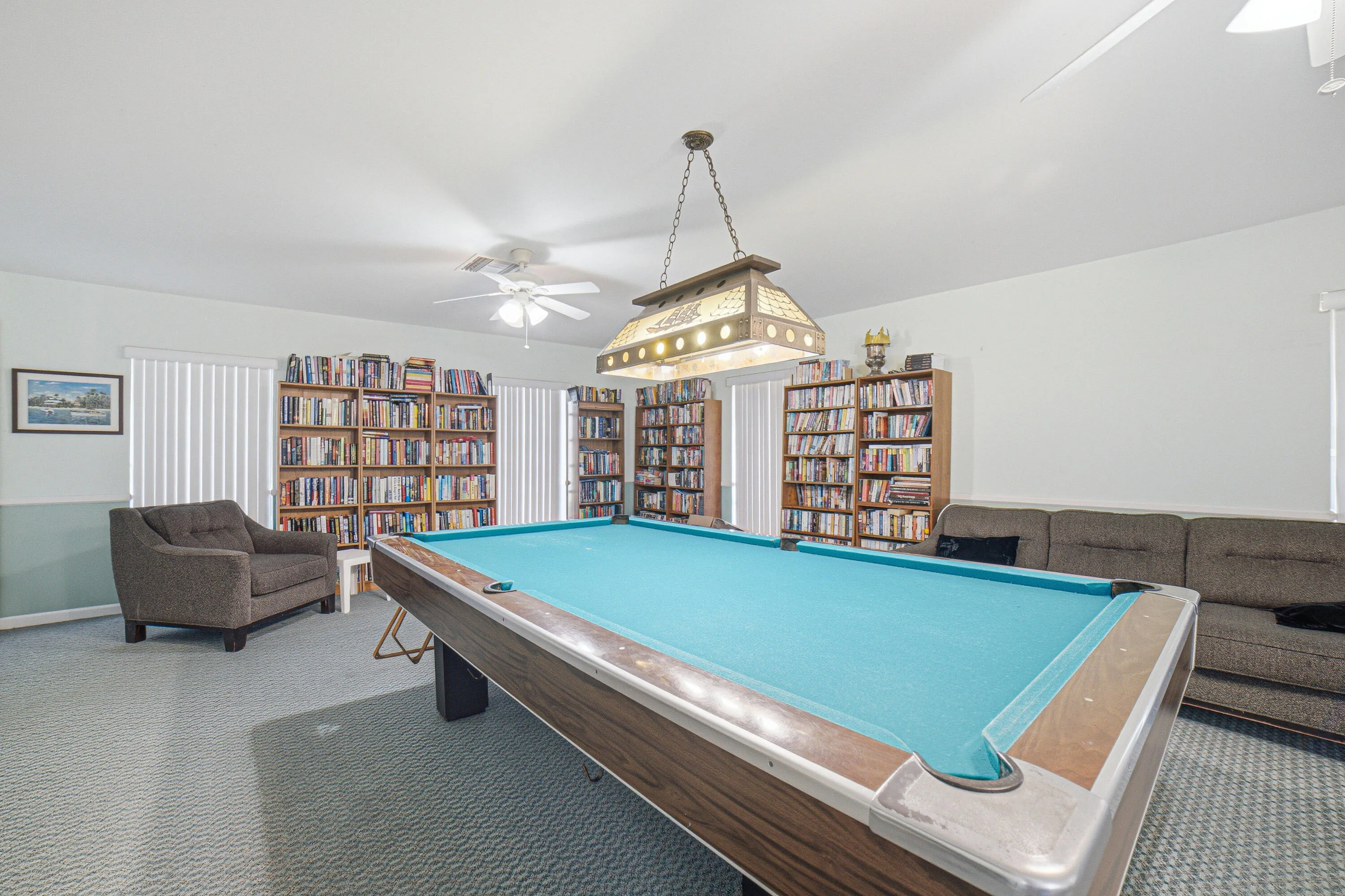 Clubhouse-Billiard