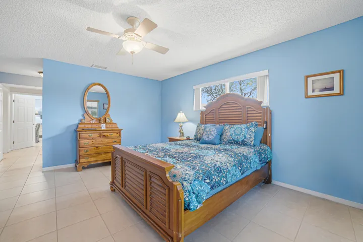 Bedroom1-B