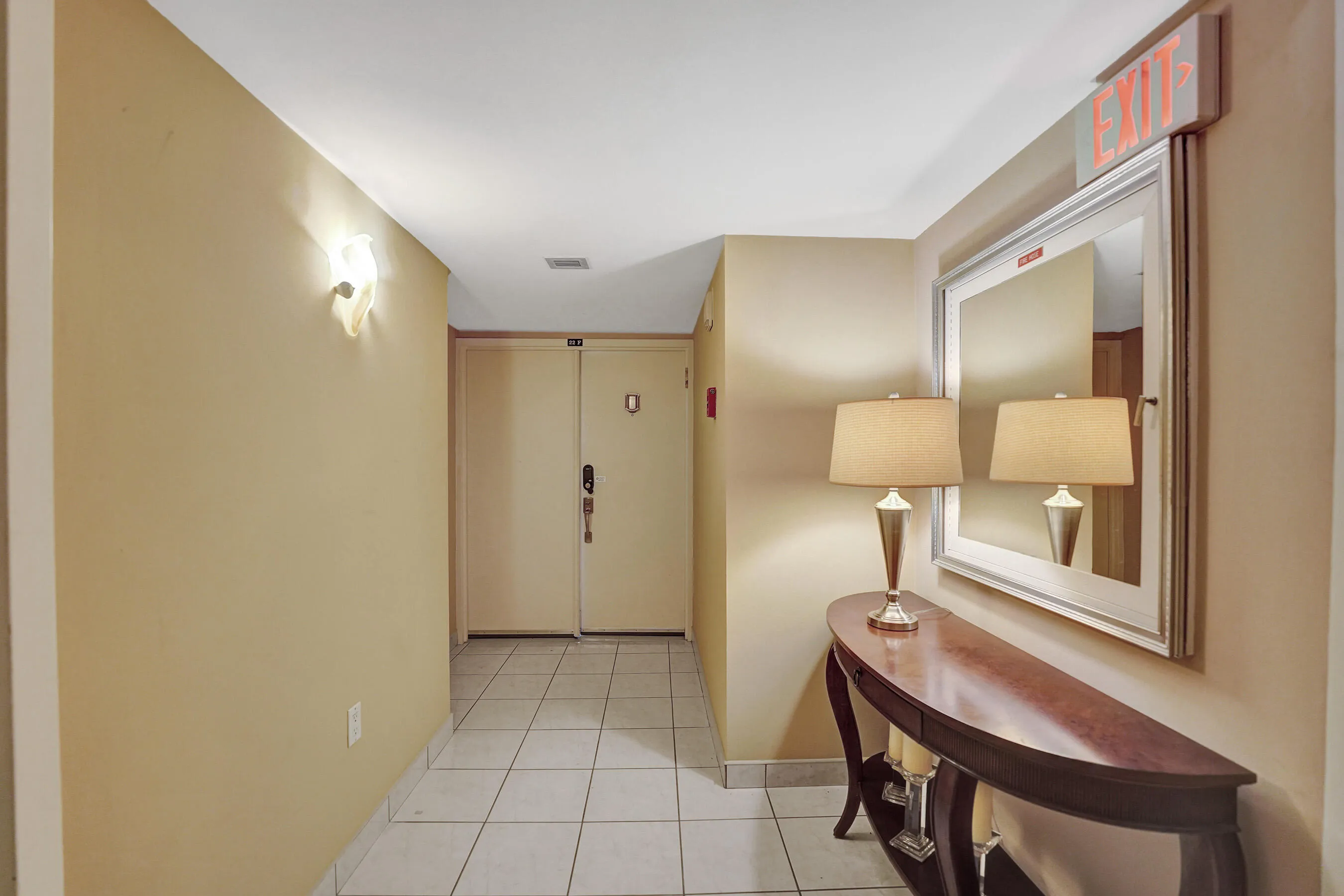 Semi-Private elevator foyer