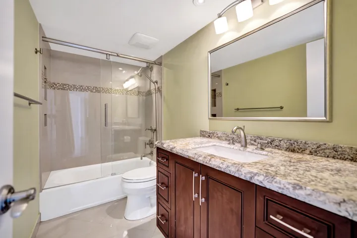 2nd Bathroom