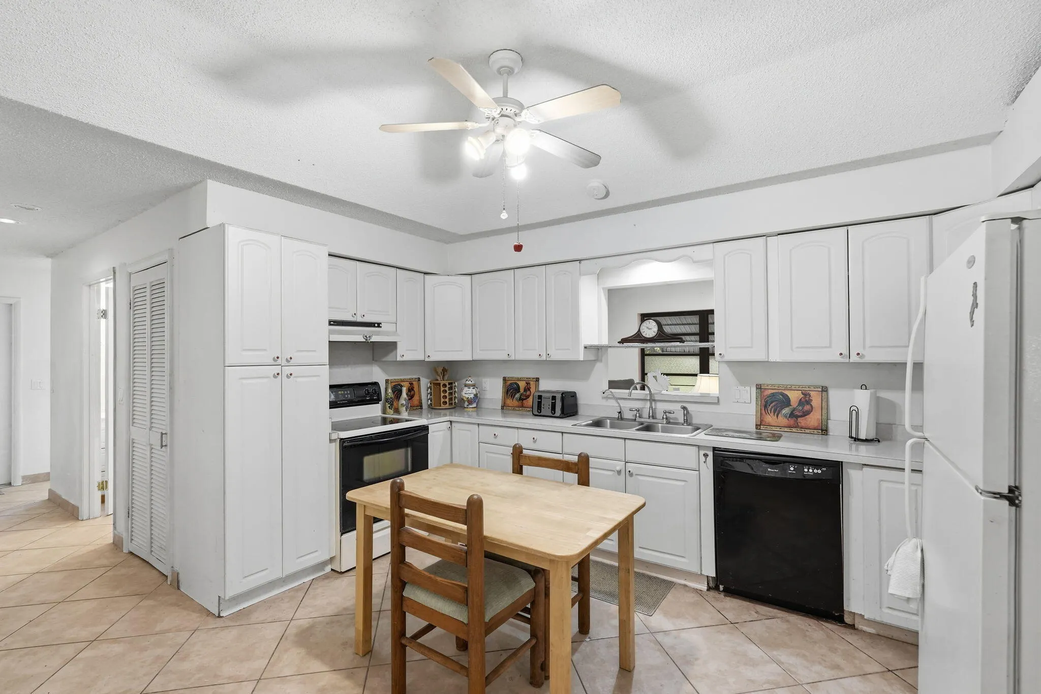 21-web-or-mls-16476_107th_Dr_N_021