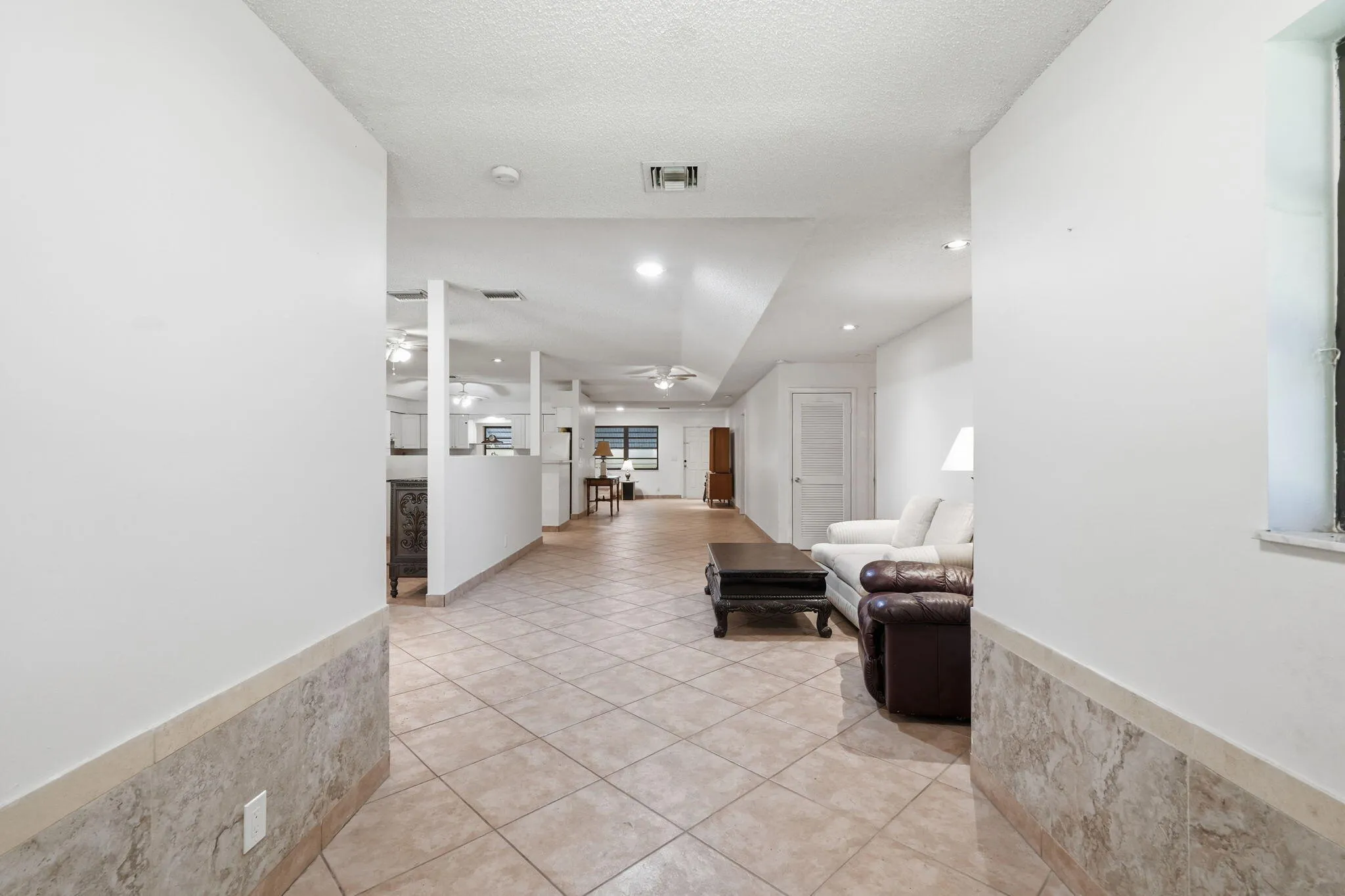 12-web-or-mls-16476_107th_Dr_N_012