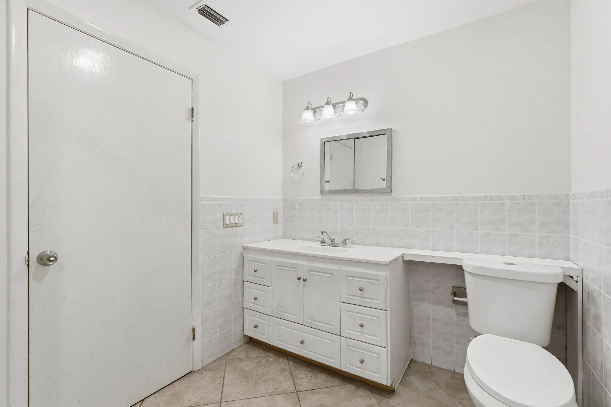 9-web-or-mls-16476_107th_Dr_N_009