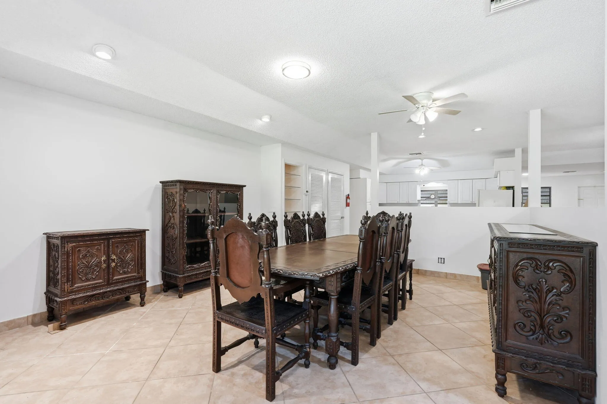 15-web-or-mls-16476_107th_Dr_N_015