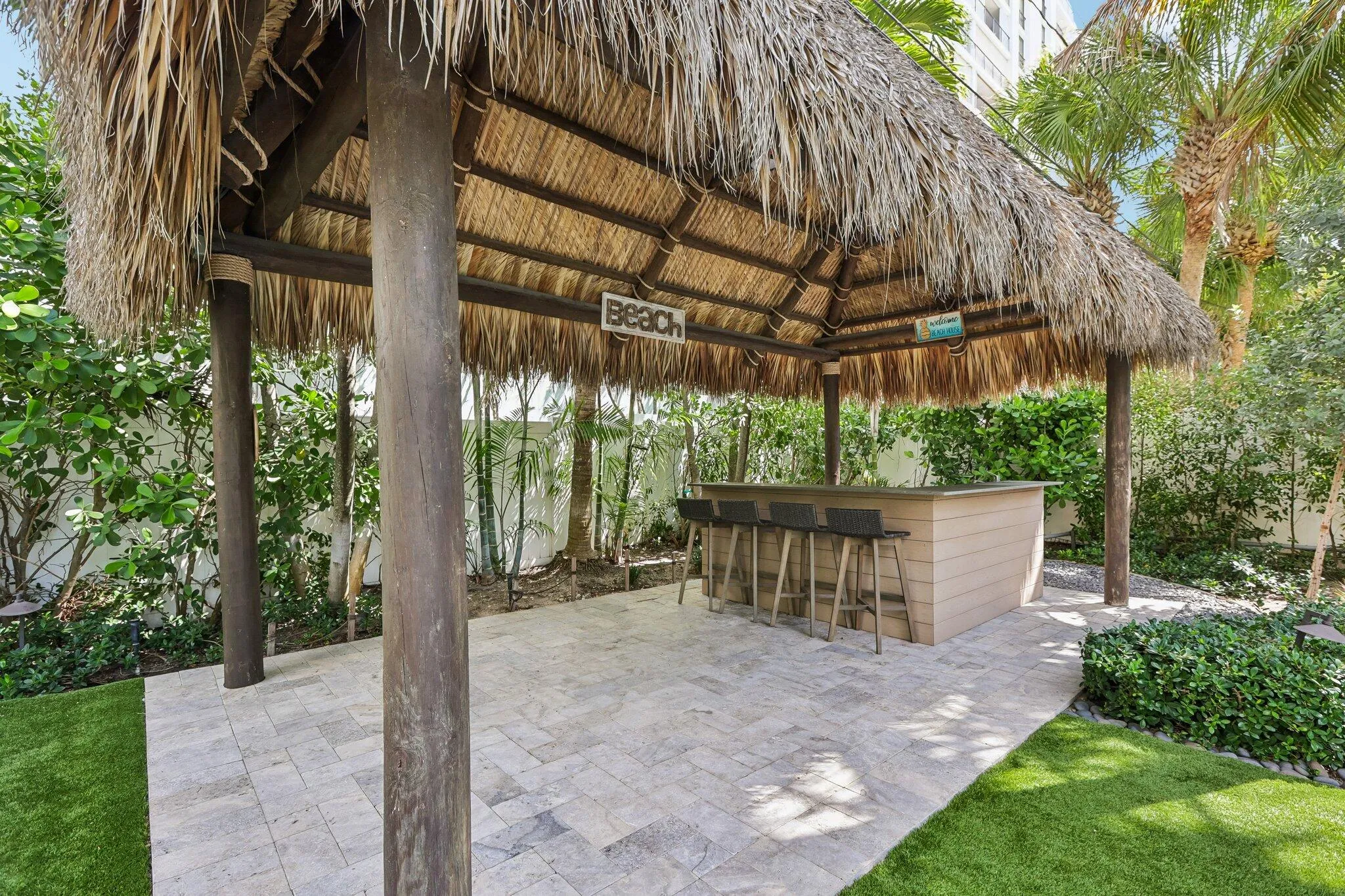 Tiki hut