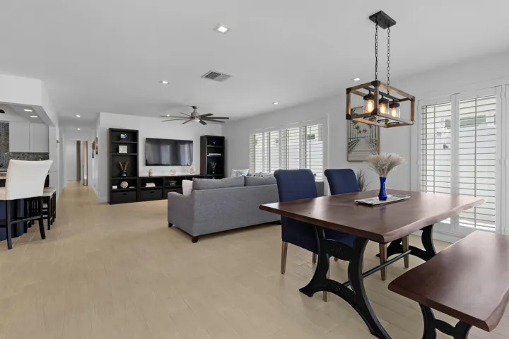 Living room/Dining room