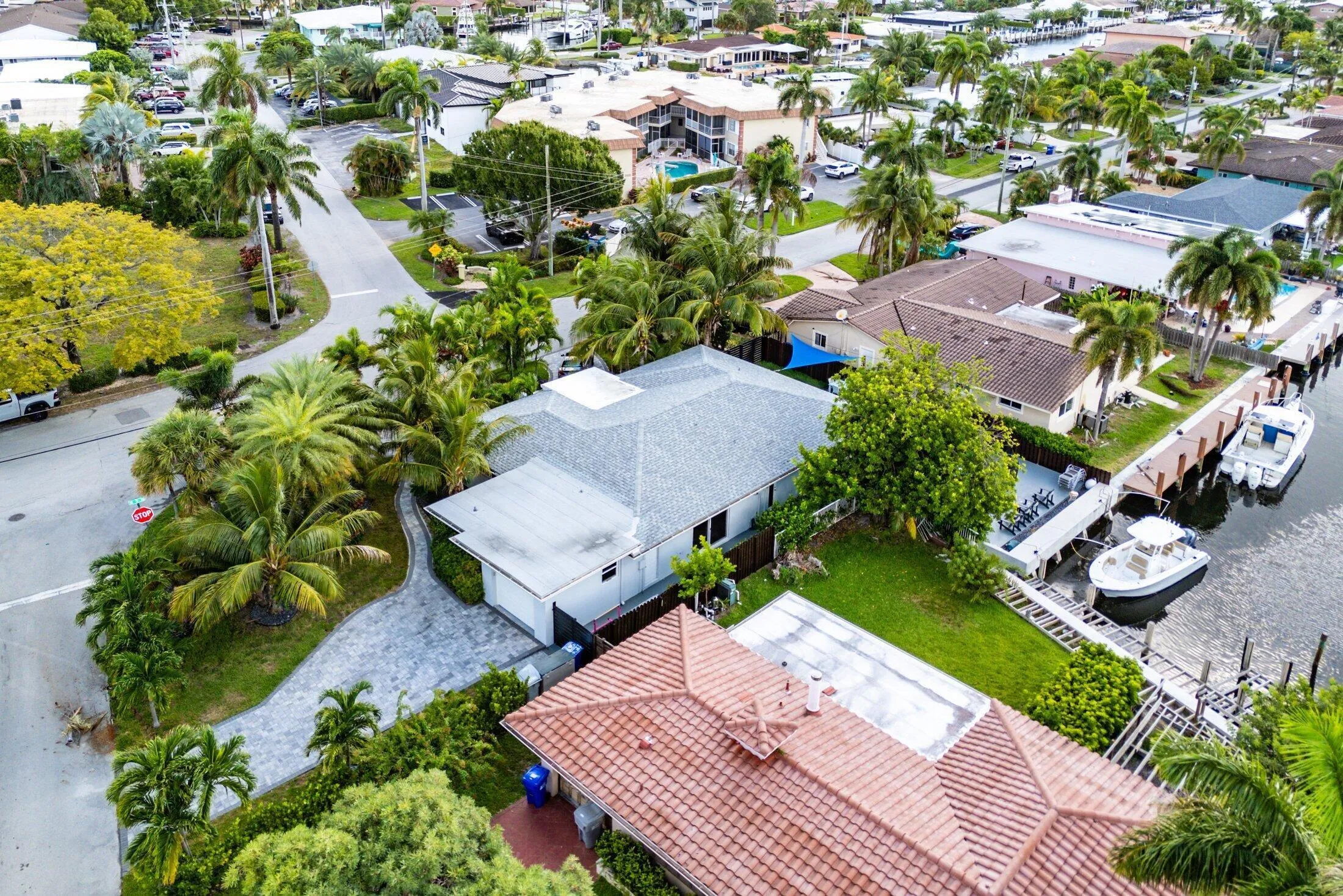 053-2200Southeast9thStreet-PompanoBeach-