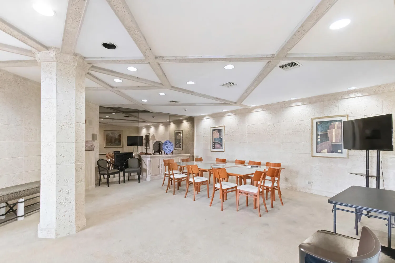 3610 S Ocean Blvd Unit 310-large-035-021