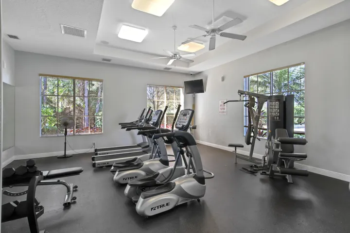 clubhouse2[1]