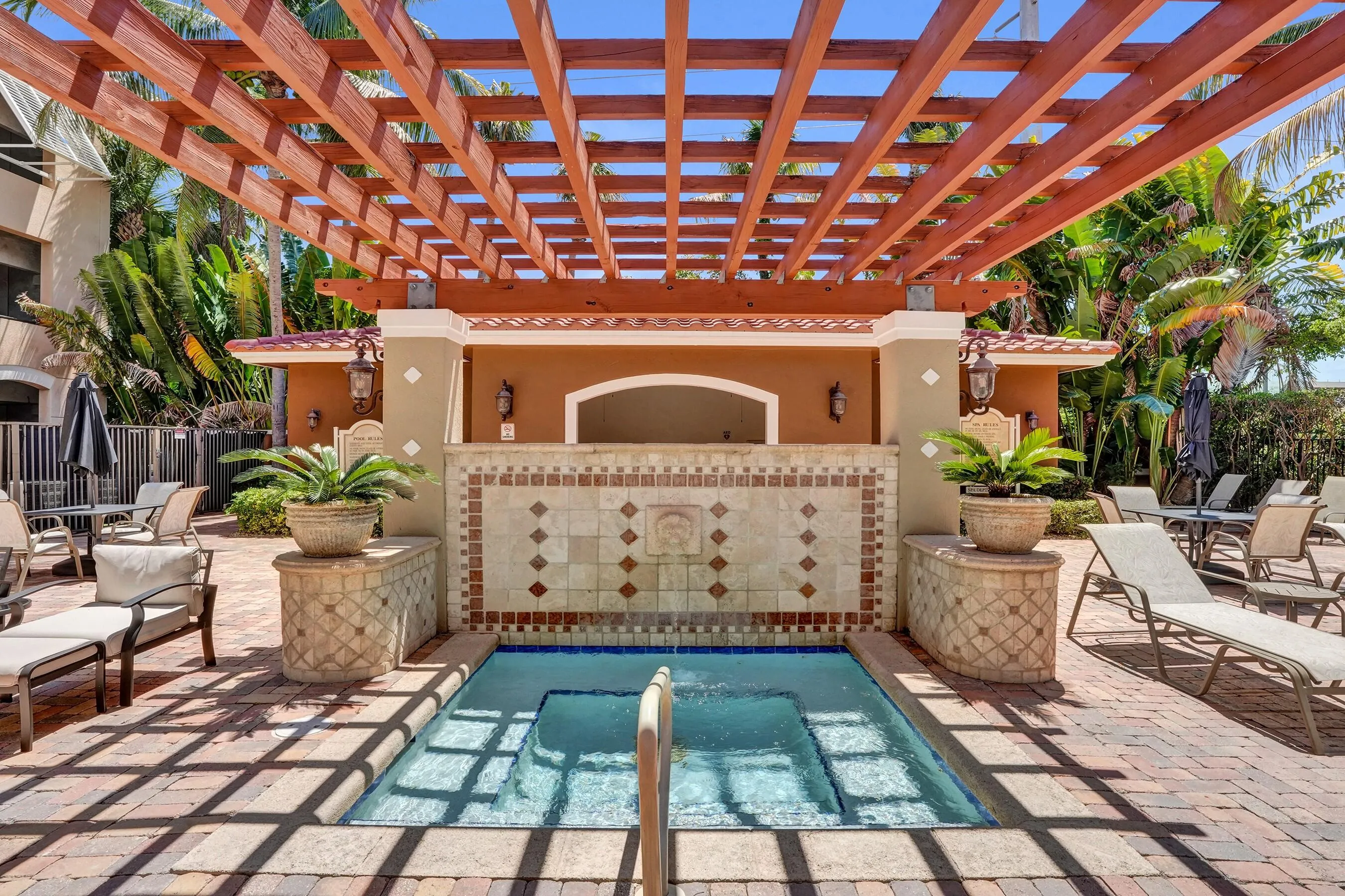 pergola
