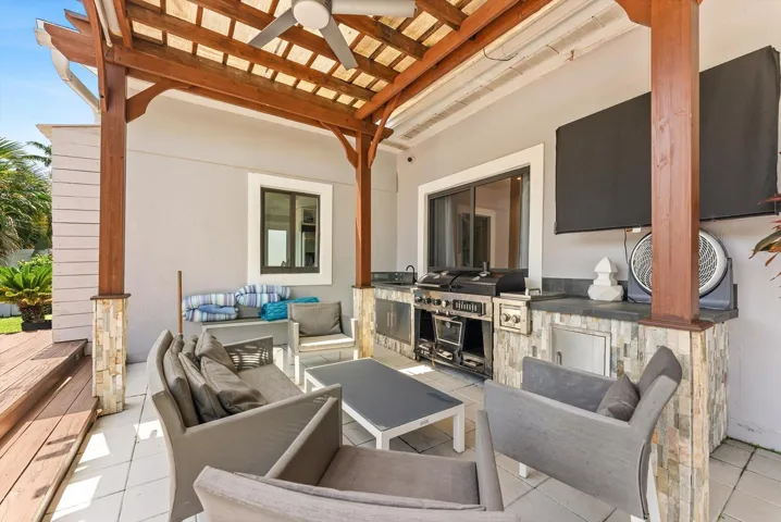 summer kitchen