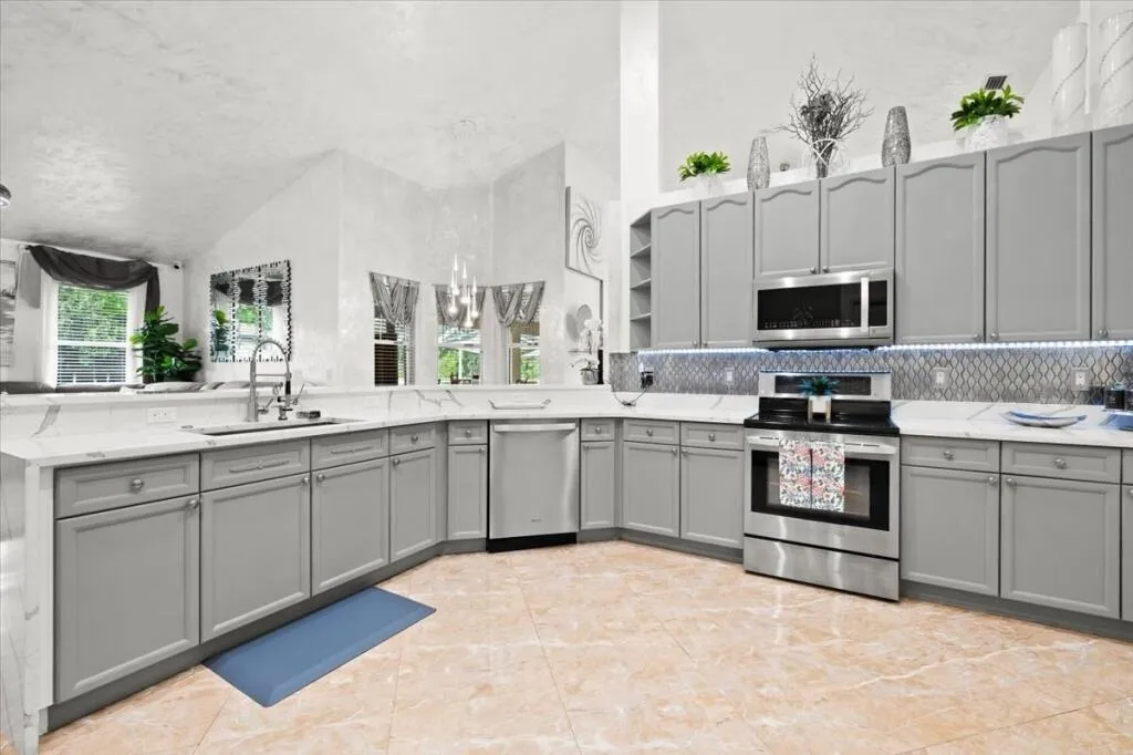 19-Kitchen