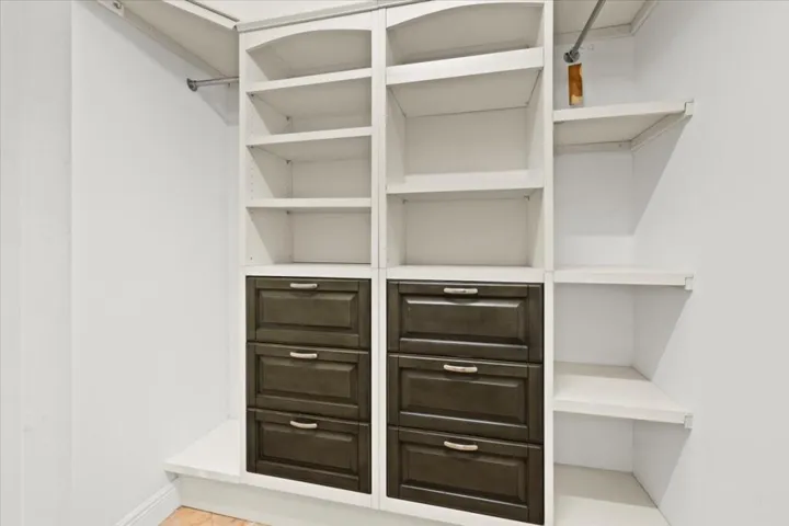 38-Master Walk-in Closet (1)