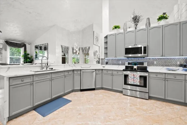 19-Kitchen