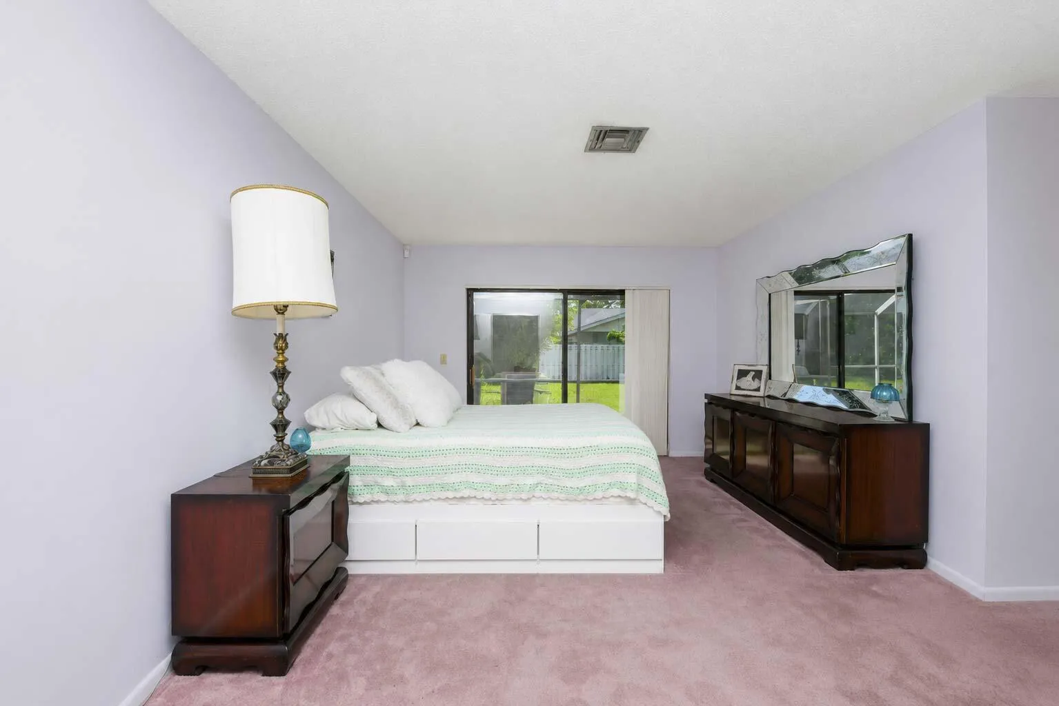09- Master room (1a)