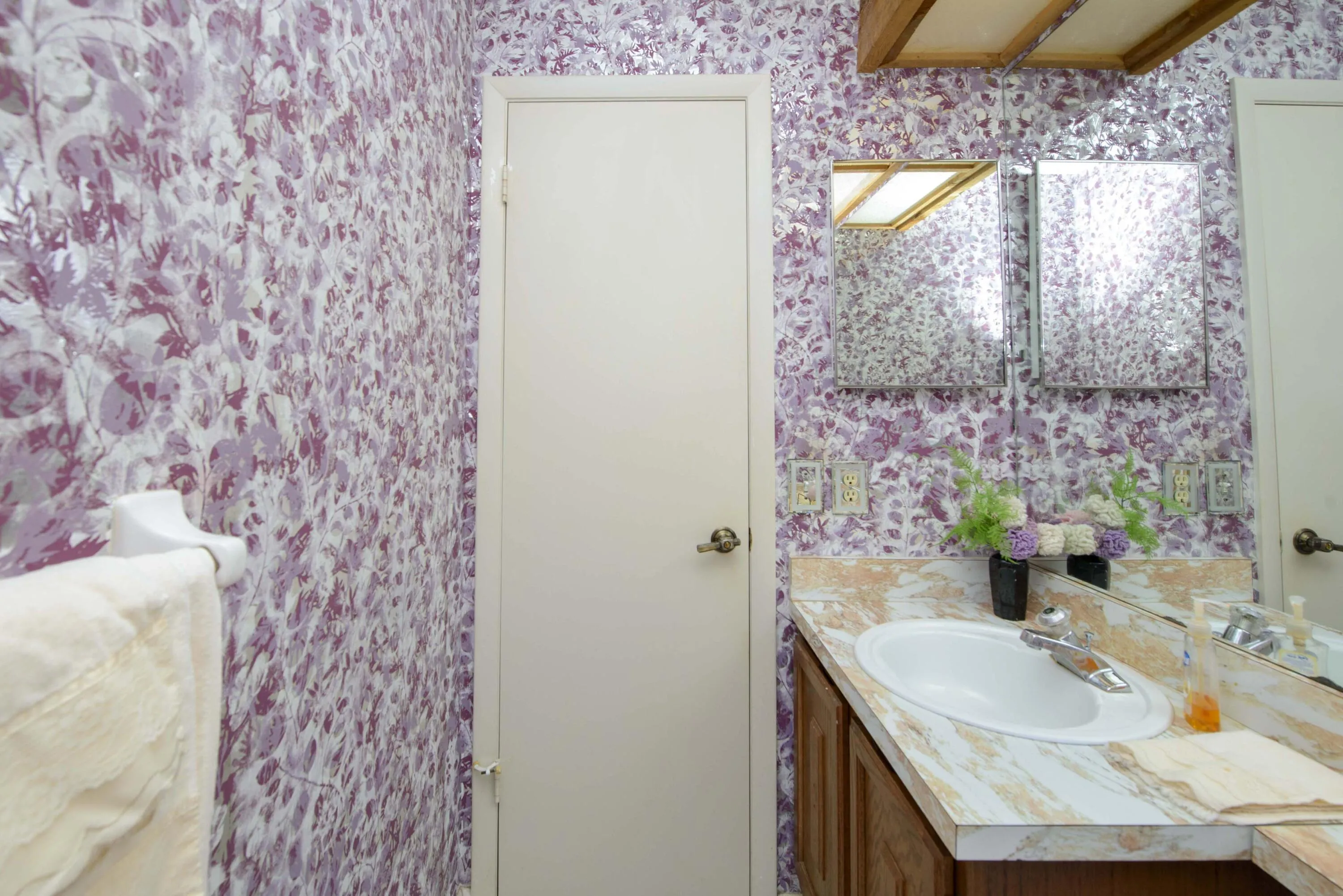 04- Half bathroom (2)