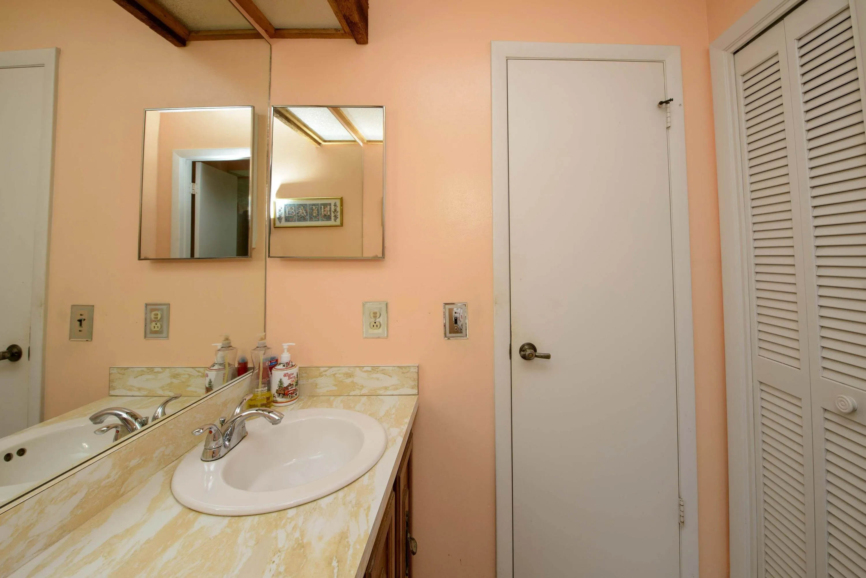 12- 2nd bath (3)