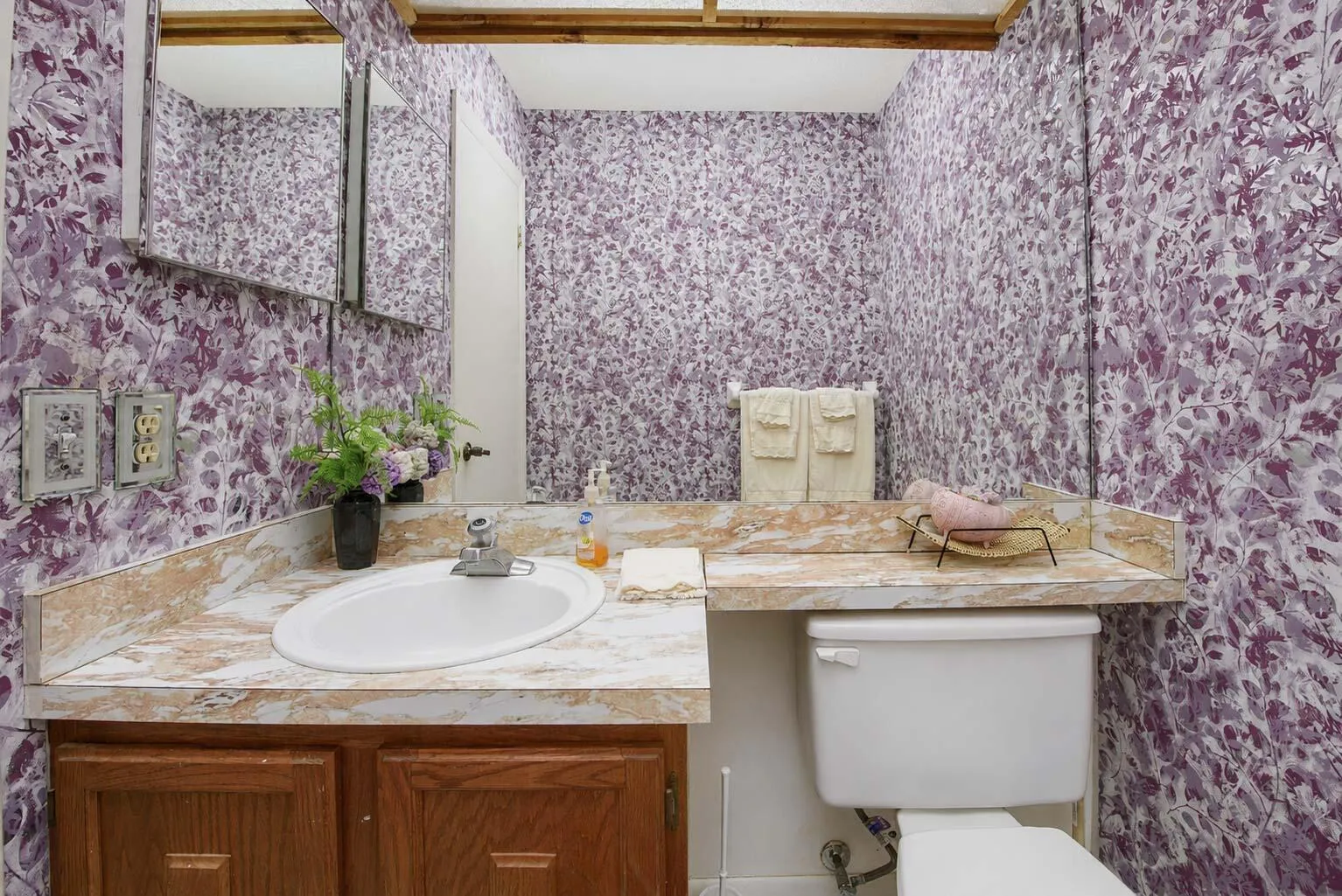 04- Half bathroom (1)