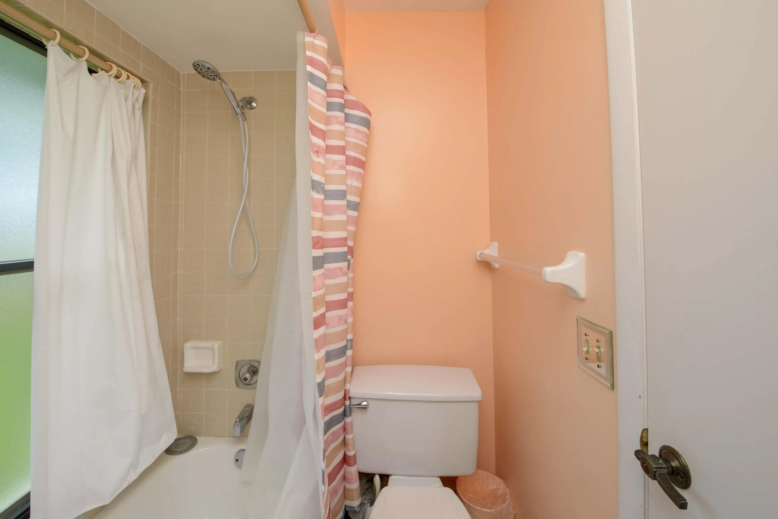 12- 2nd bath (4)