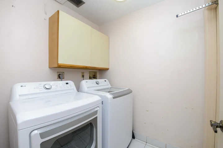07- Laundry (1)