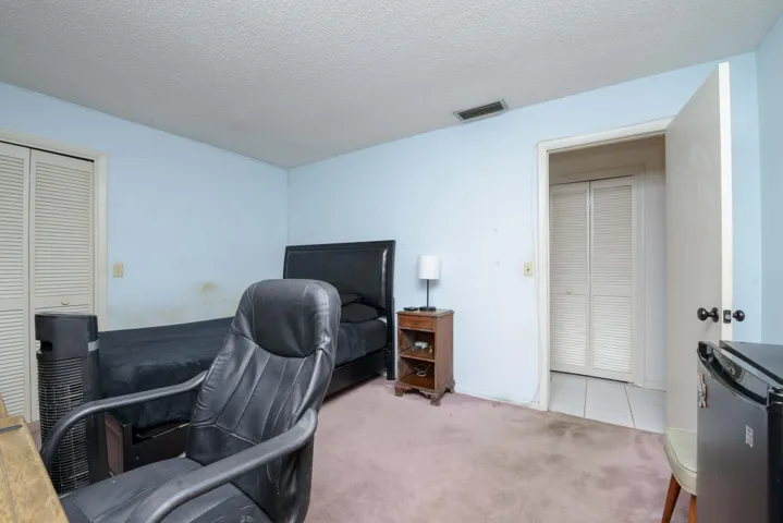 13- 2nd bedroom (1)