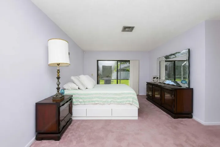 09- Master room (01)