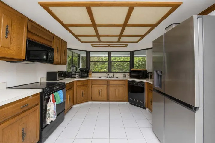 06- Kitchen (3)