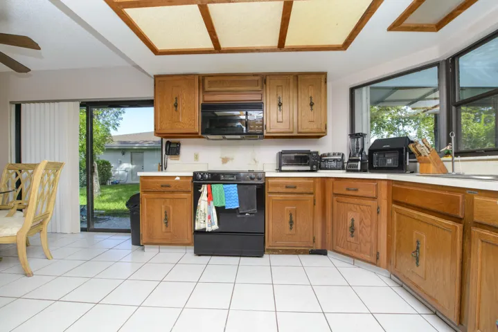 06- Kitchen (0)