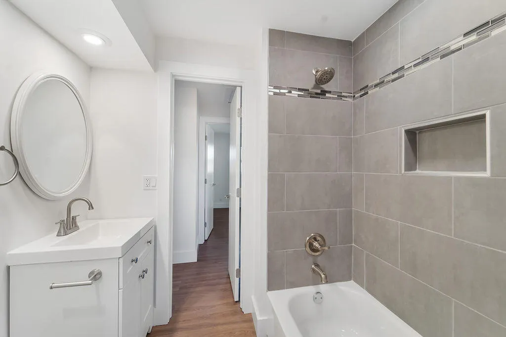 4317BirdwoodSt17-2