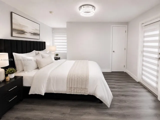 With an adjacent flexible-use room and a private en-suite bathroom, this guest suite offers exceptional versatility for multi-generational living, extended family, guests, or a private home office.
