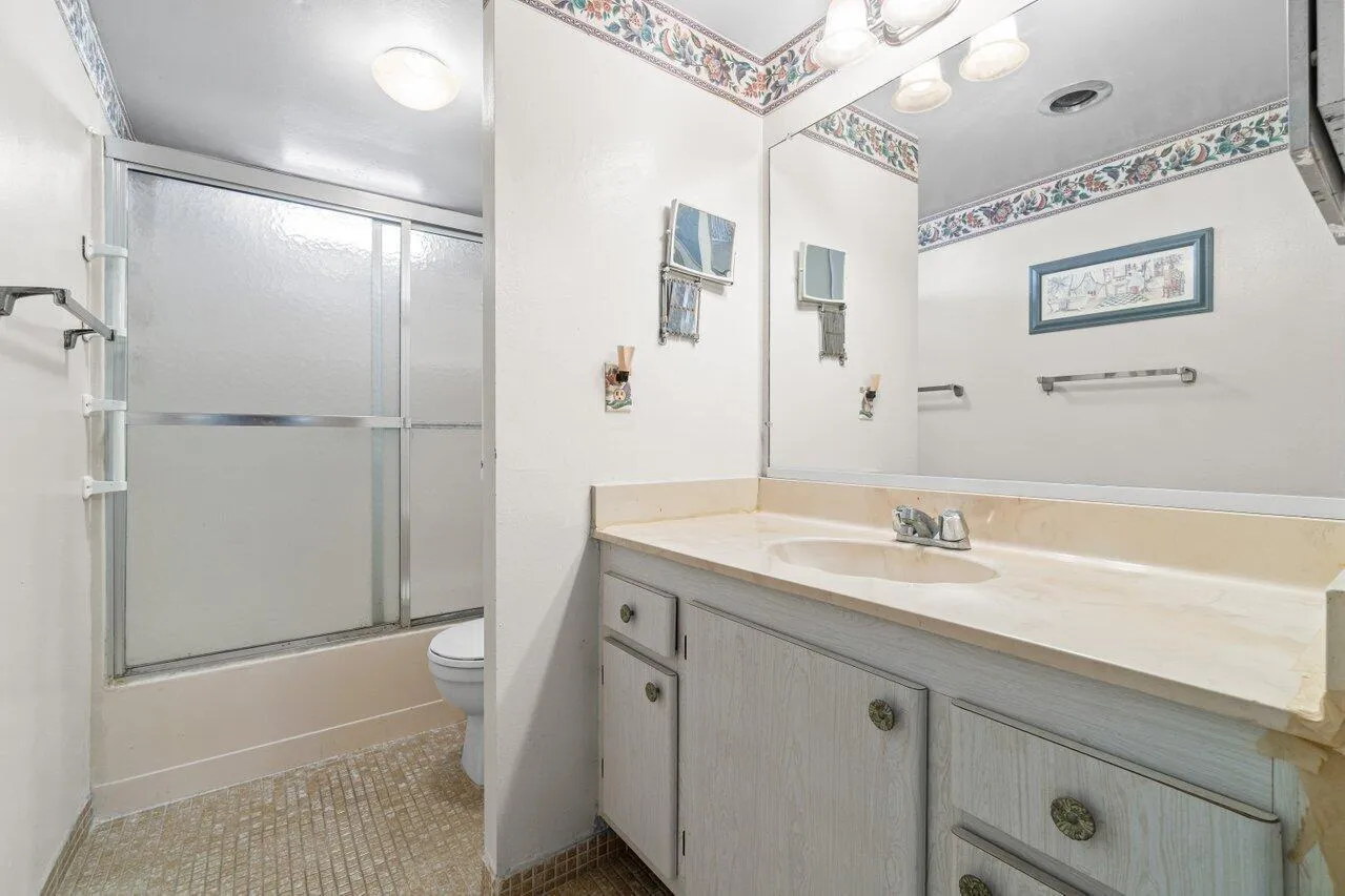Main Bath