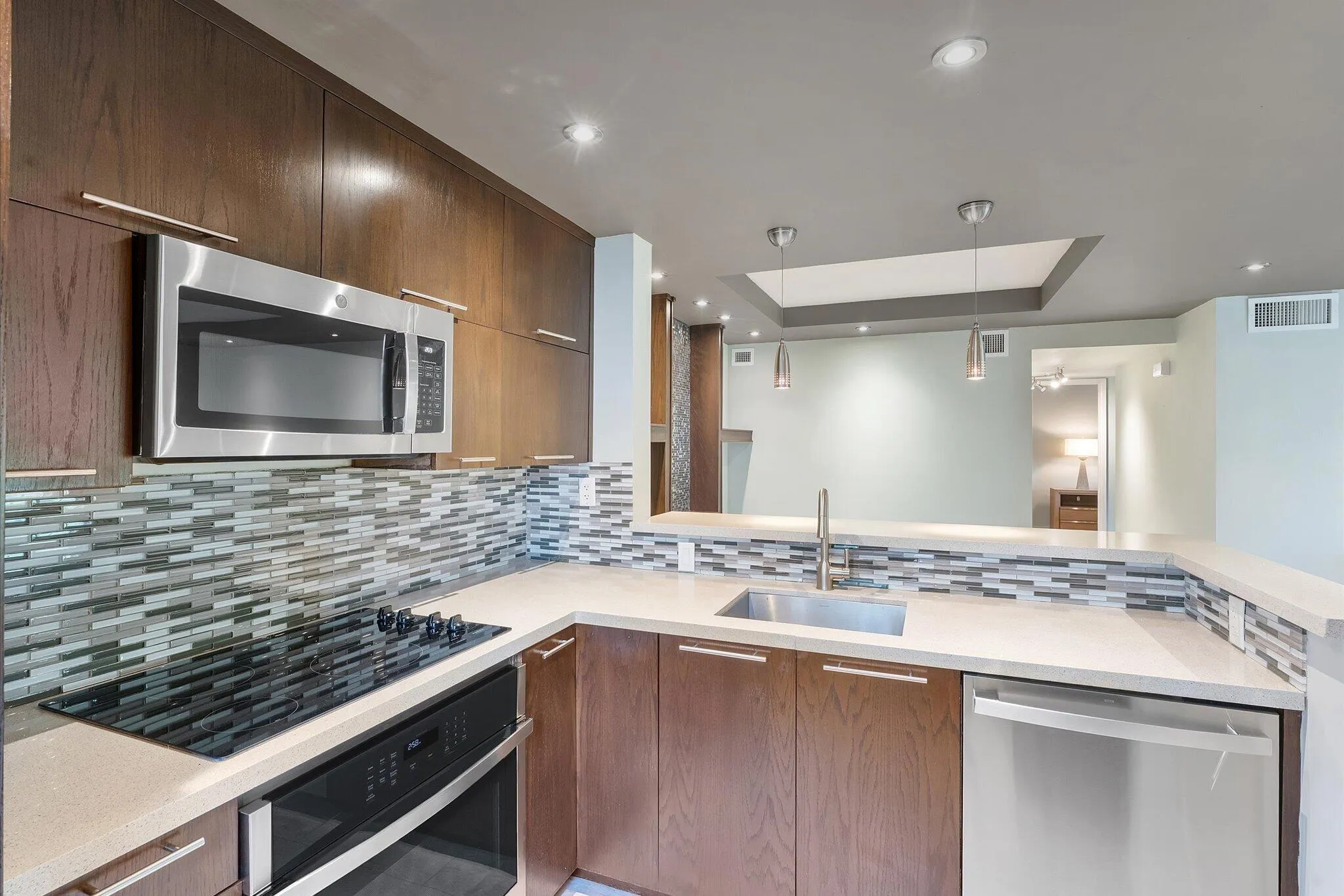 14-2705 Oakland Forest Drive unit 104_01