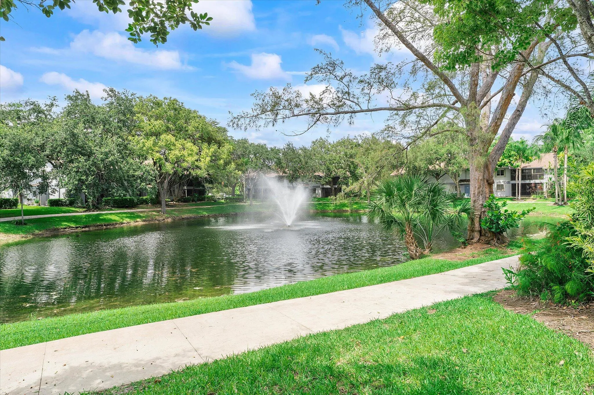 33-2705 Oakland Forest Drive unit 104_03