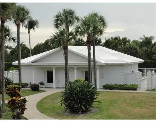 1 OR 4 CLUBHOUSES