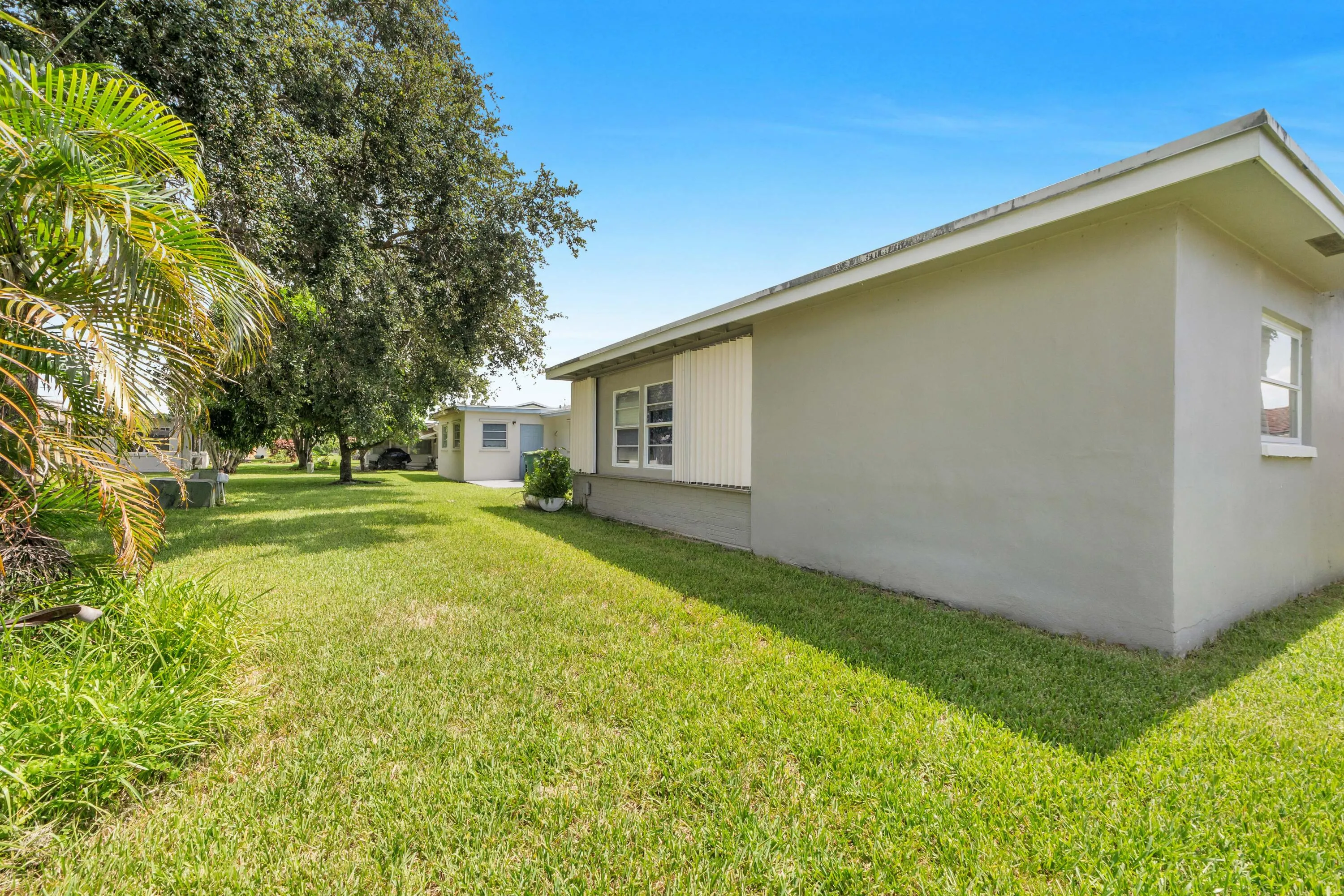 5711 Nw 65th Way-6