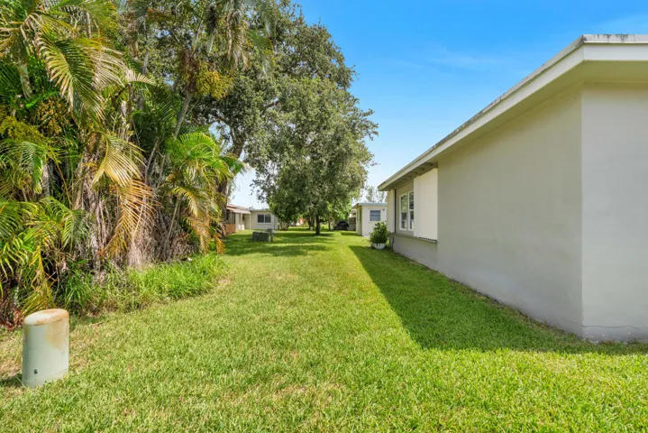 5711 Nw 65th Way-5