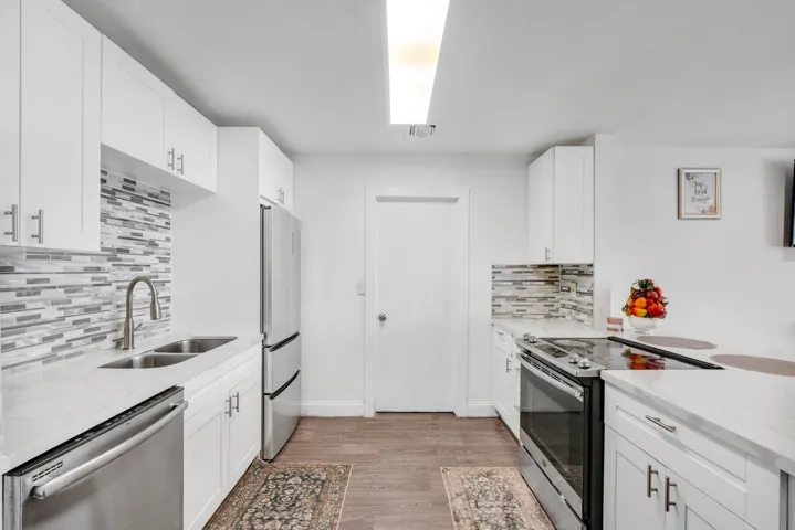 5711 Nw 65th Way-18