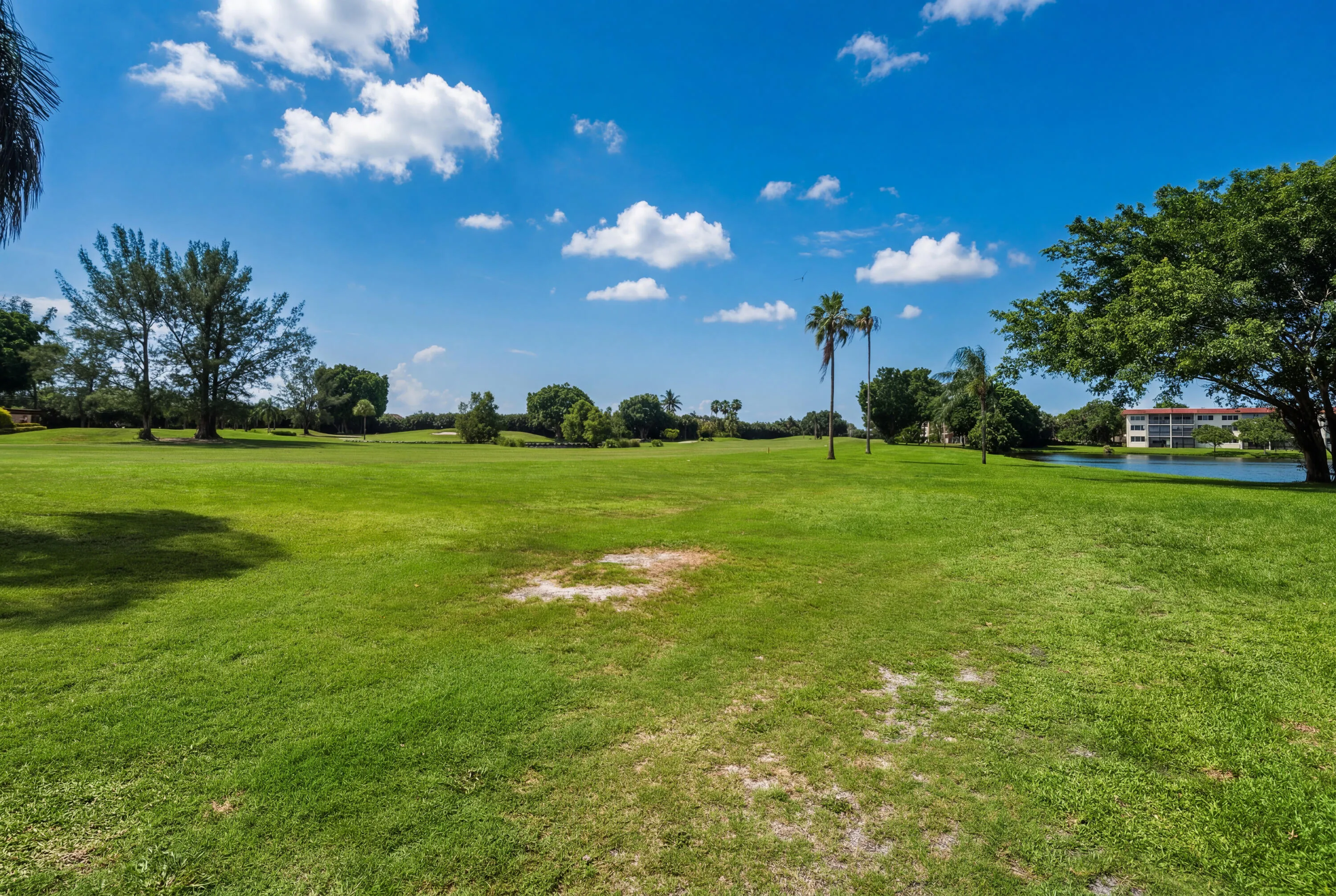 14. Golf Back Lake USE