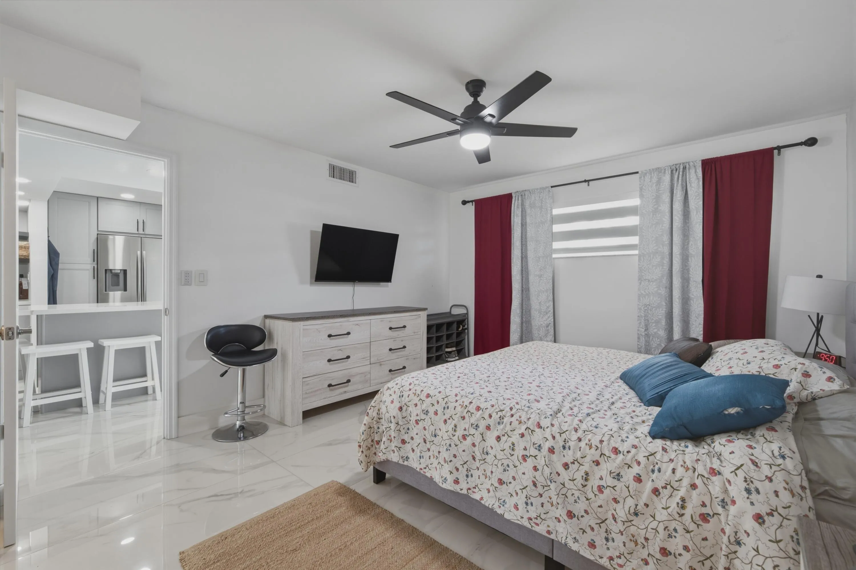 Master Bedroom 3