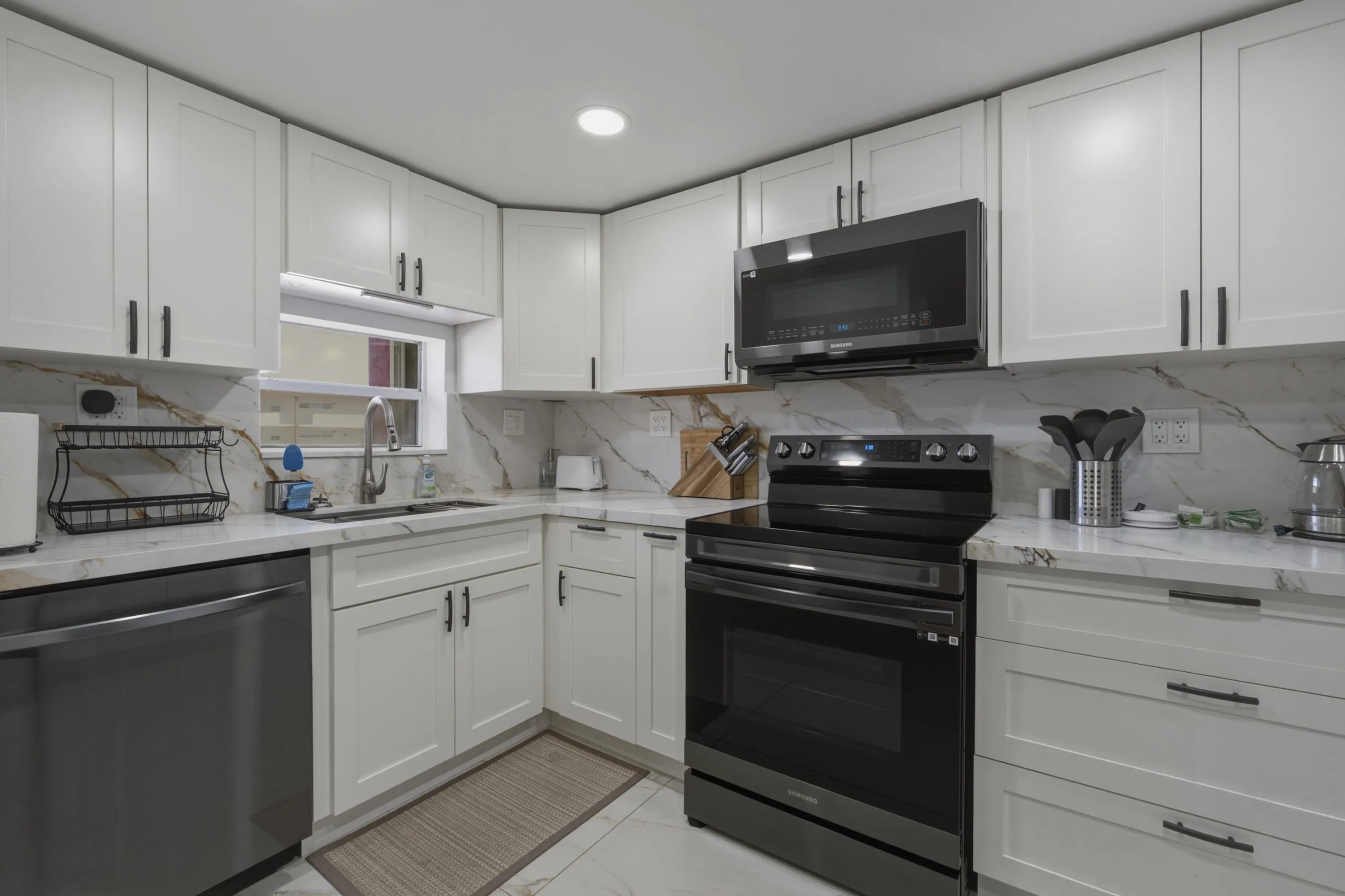 2. Kitchen USE