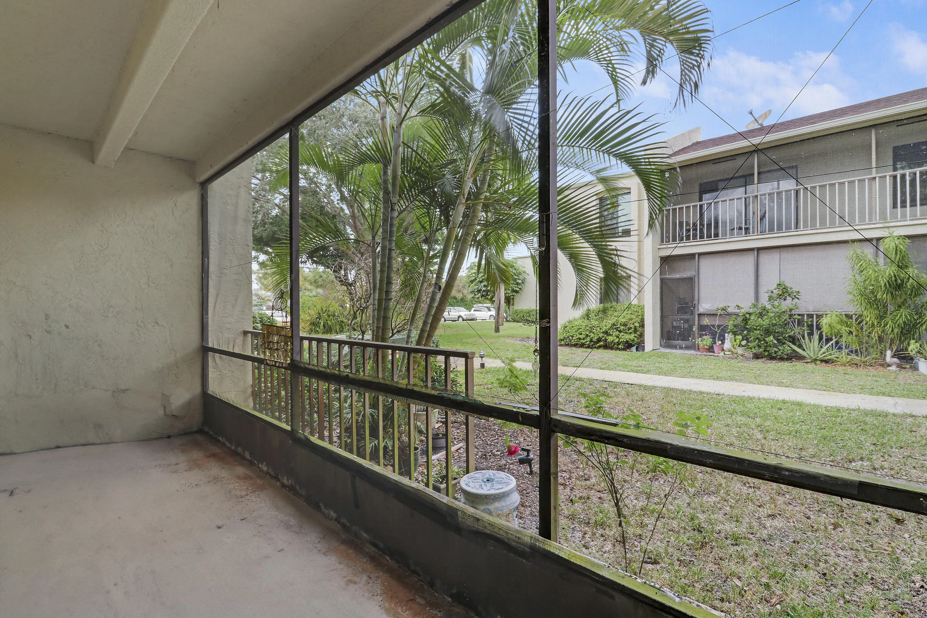 Screened Patio