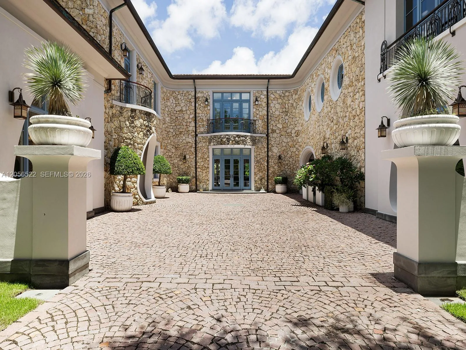 Property photo 28