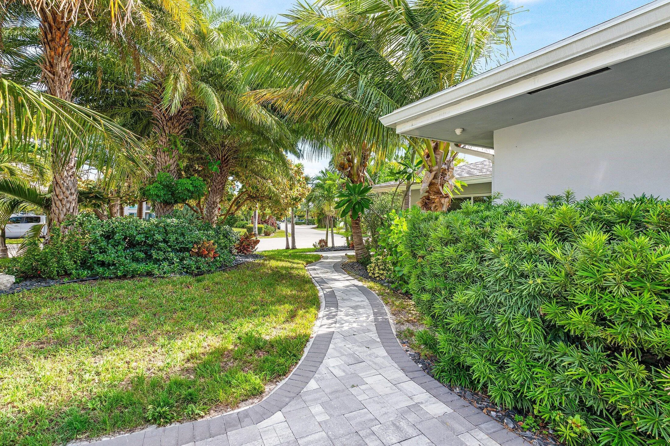 006-2200Southeast9thStreet-PompanoBeach-