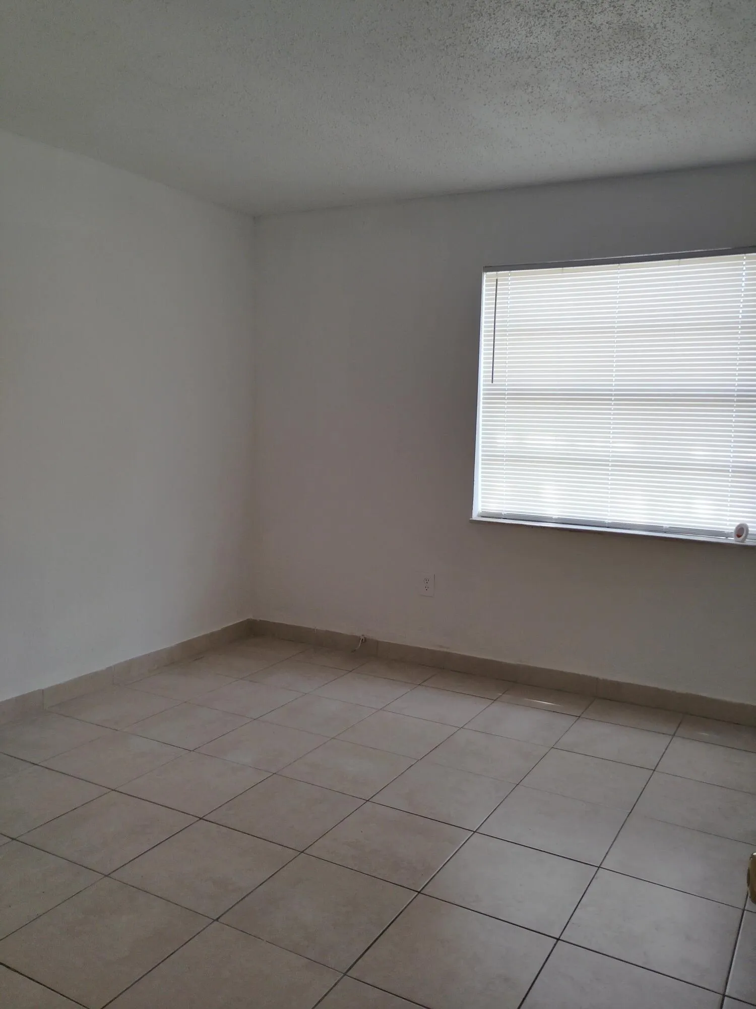 407 Executive Ctr 110 1111111
