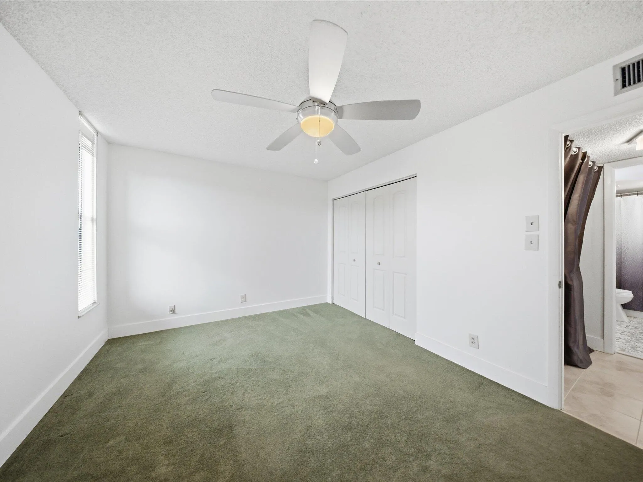 24-DSC2356_autoremove_48168058