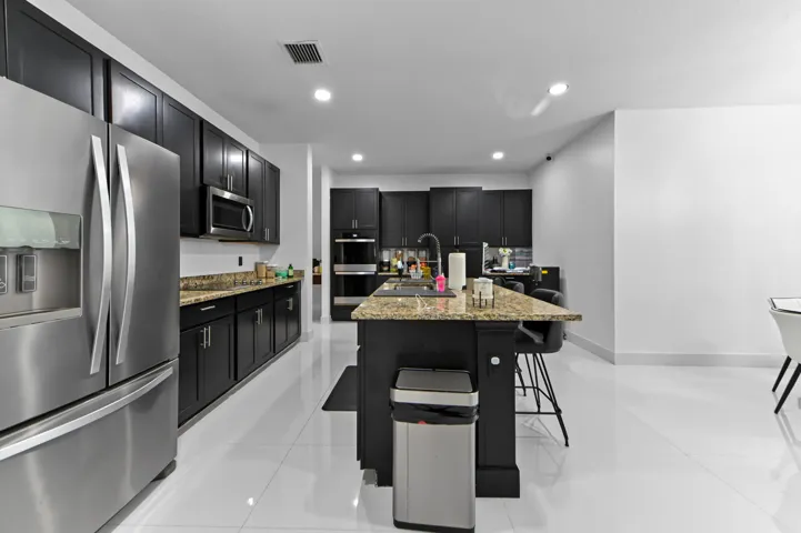 24 kitchen 03