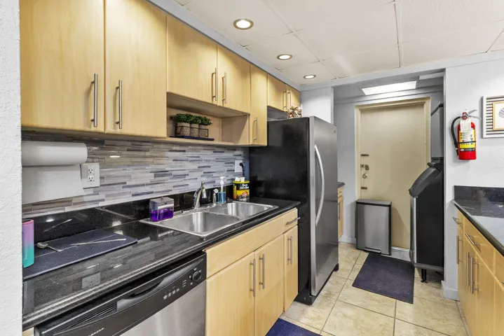 Clubhouse Kitchen