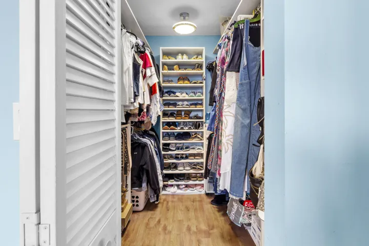 Walk in Closet