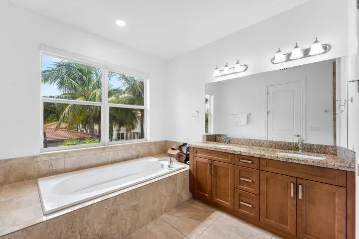 028-100Northwest69thCircle-52-BocaRaton-