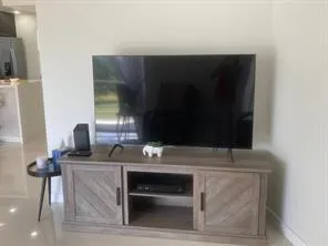 305 TV